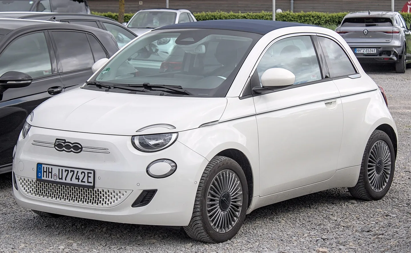Fiat 500E
