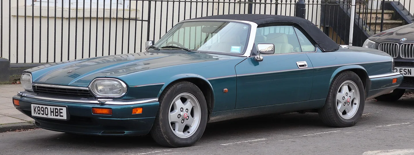 Jaguar XJ