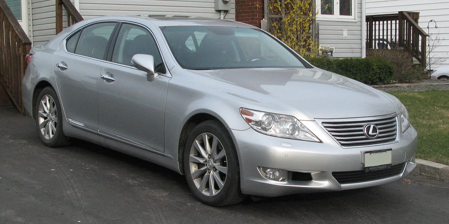 Lexus LS460